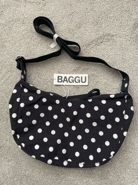 BAGGU Medium Nylon Crescent Bag Black + White Polka Dot